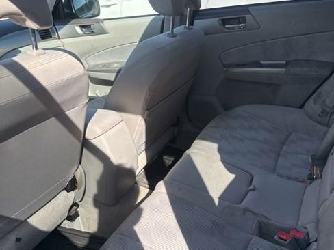 Used 2010 Subaru Forester 2.5X Premium w/ Popular Equipment Group 1A AWD/4WD image 5