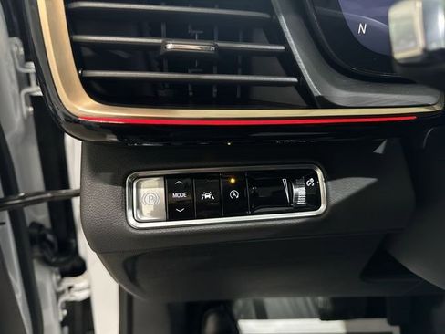 New 2026 Buick Envision Avenir image 18