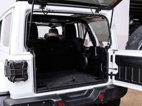 Used 2023 Jeep Wrangler Unlimited Rubicon AWD/4WD image 46