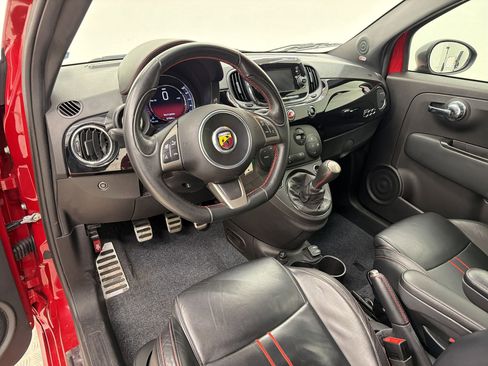 Used 2018 FIAT 500 Abarth w/ Popular Equipment Package image 4