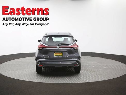 Used 2024 Nissan Kicks S FWD image 37