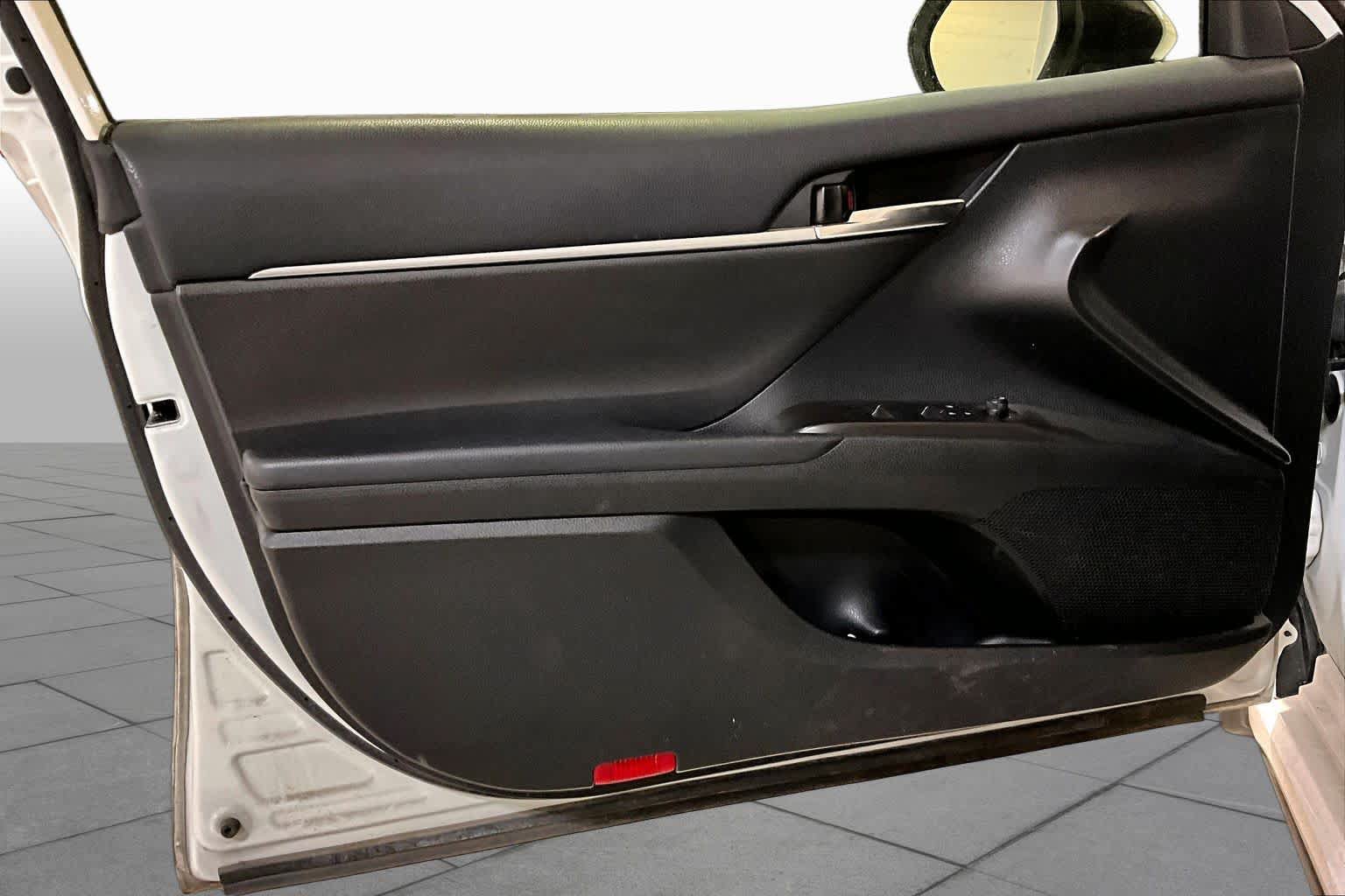 Used 2023 Toyota Camry SE FWD image 20