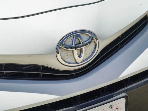 Used 2016 Toyota Prius V Two FWD image 5