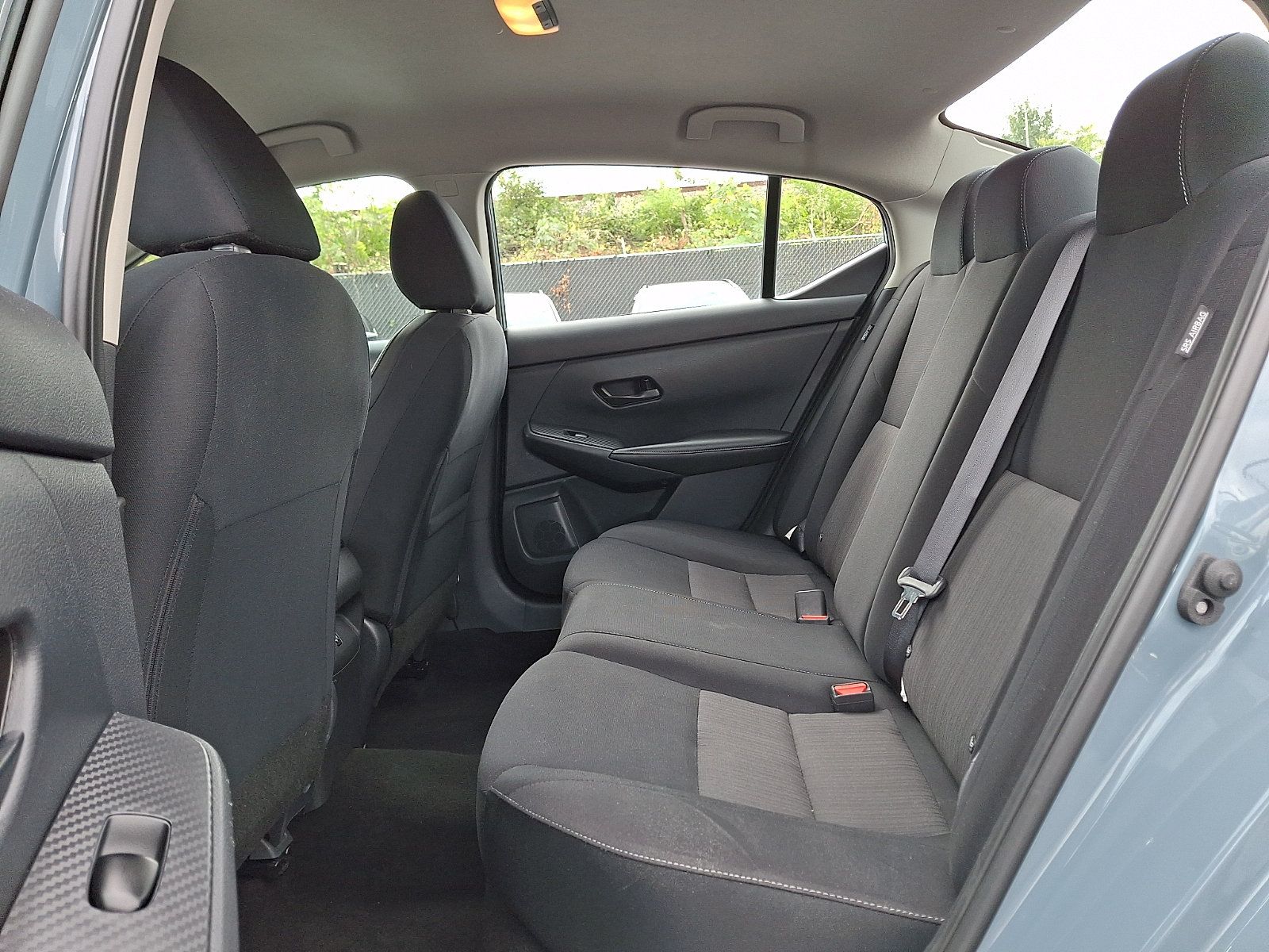 Used 2025 Nissan Sentra SV FWD image 10