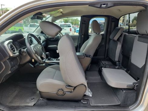 Used 2023 Toyota Tacoma SR5 RWD image 27