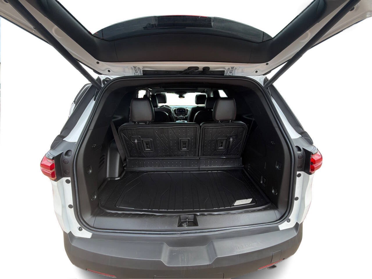 Used 2023 Chevrolet Traverse RS w/ LPO, Floor Liner Package AWD/4WD image 11