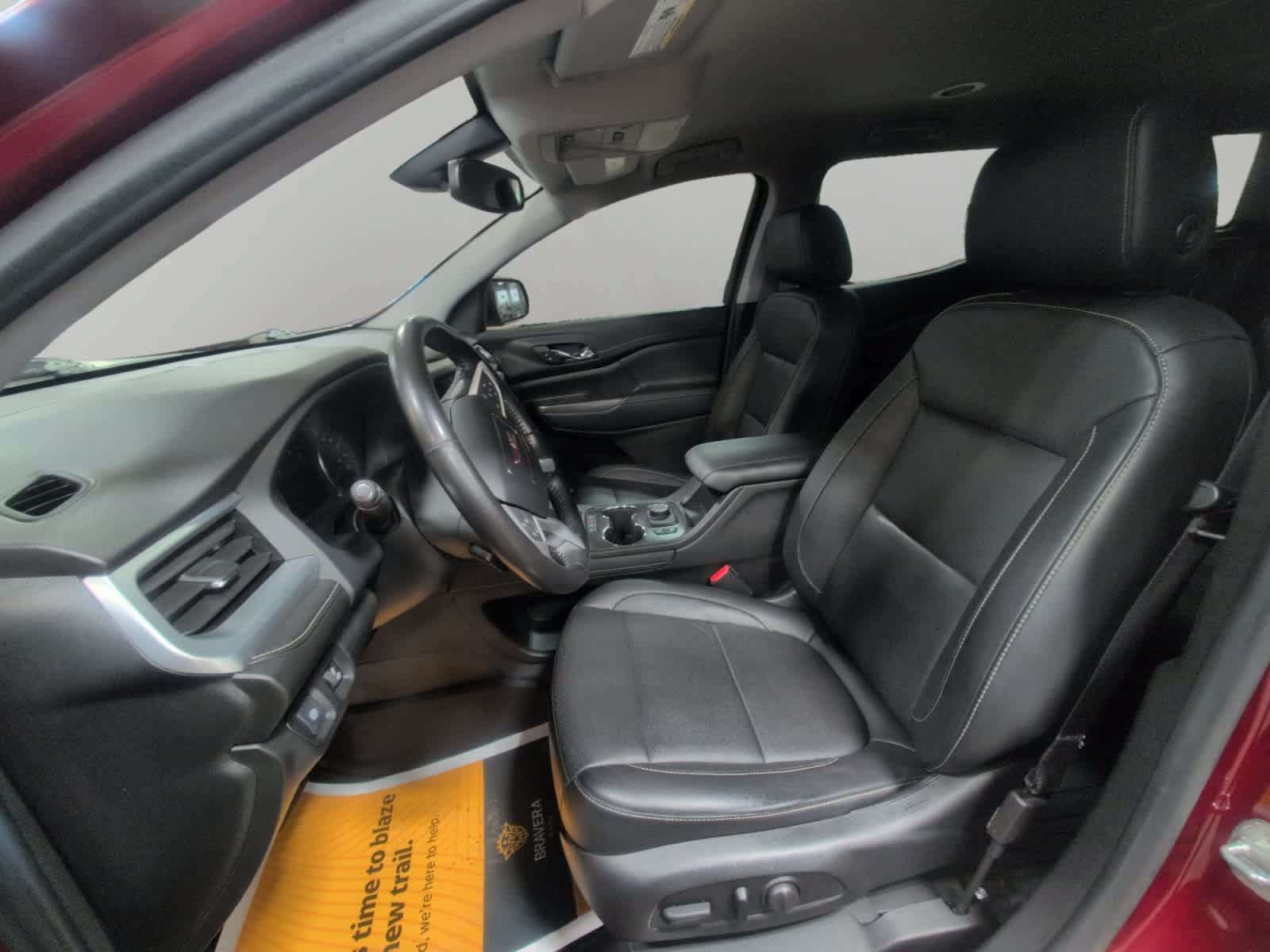 Used 2020 GMC Acadia SLT w/ LPO, Floor Liner Package AWD/4WD image 9