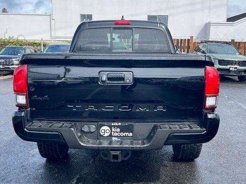 Used 2022 Toyota Tacoma SR w/ SX Package image 8