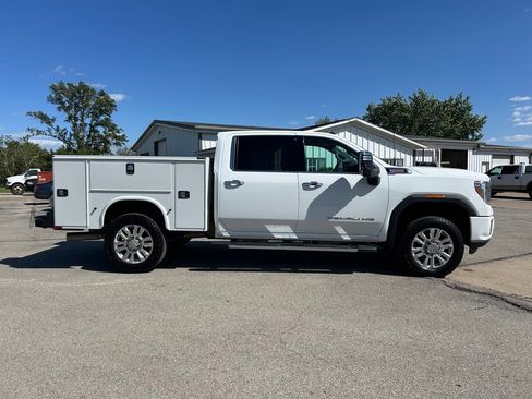 Used 2022 GMC Sierra 2500 Denali AWD/4WD image 4