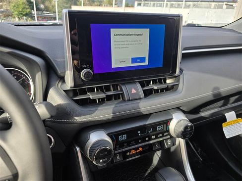 New 2025 Toyota RAV4 XLE image 27