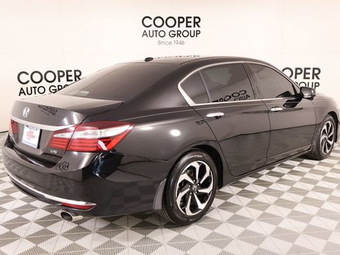 Used 2017 Honda Accord EX-L image 21
