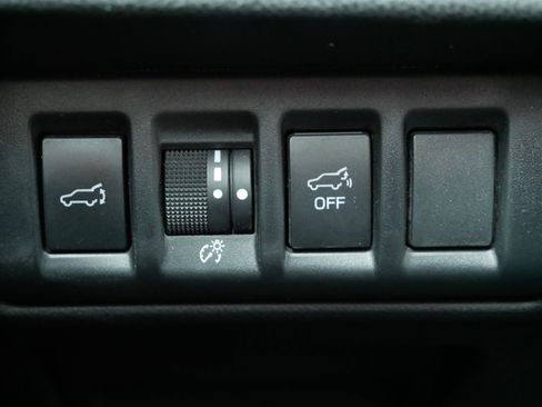 Used 2023 Subaru Outback Limited AWD/4WD image 16