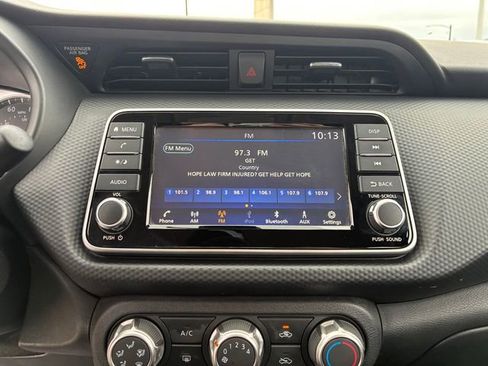 Used 2024 Nissan Kicks S image 24