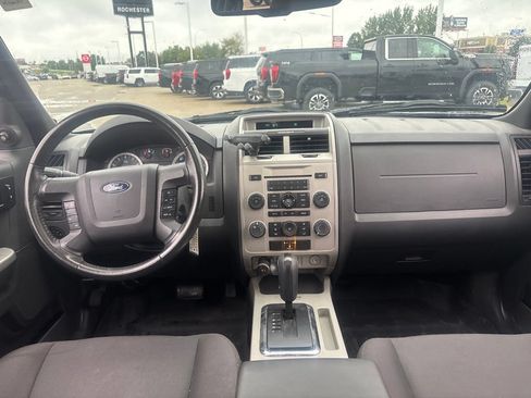 Used 2012 Ford Escape XLT FWD image 9