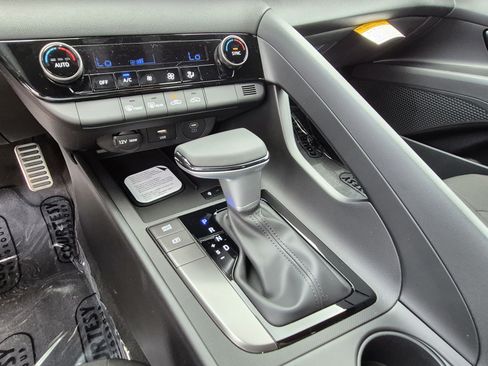 New 2026 Hyundai Elantra Sport FWD image 25