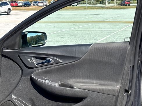 Used 2023 Chevrolet Malibu LT image 18