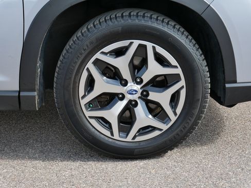 Used 2020 Subaru Forester Premium AWD/4WD image 15