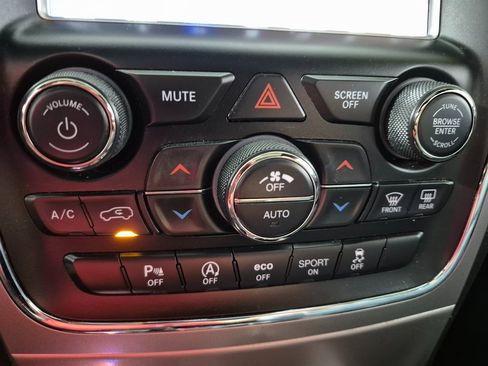 Used 2018 Jeep Grand Cherokee Limited image 28