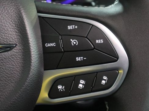 New 2026 Chrysler Pacifica Select image 30