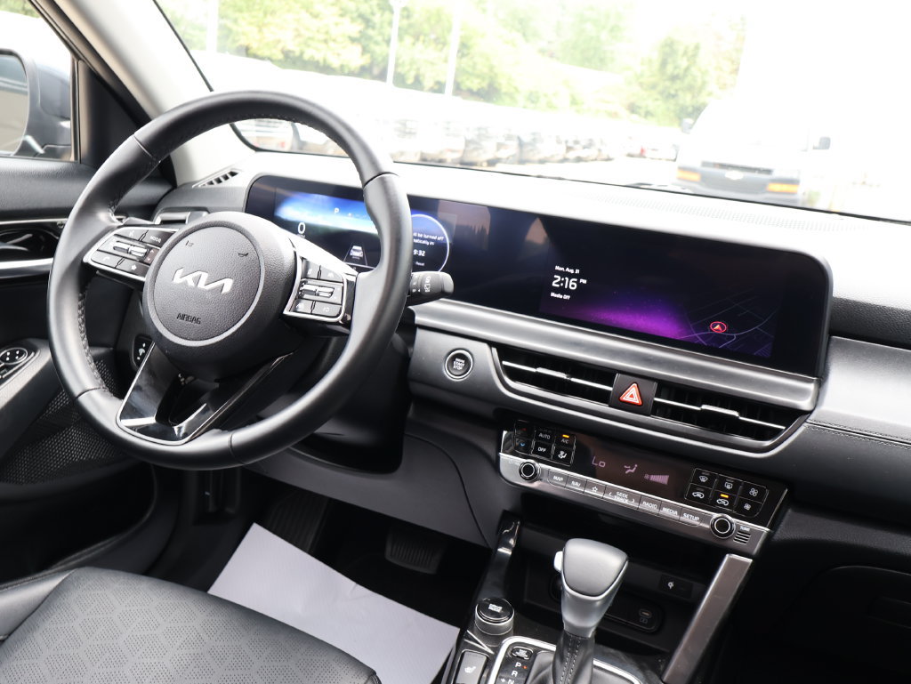Used 2024 Kia Seltos EX AWD/4WD image 28