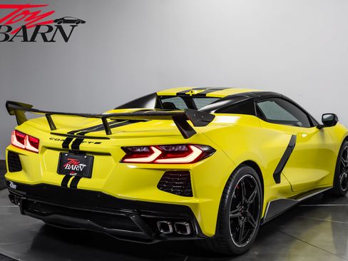Used 2021 Chevrolet Corvette Stingray Premium Conv w/ Z51 Performance Package RWD image 13