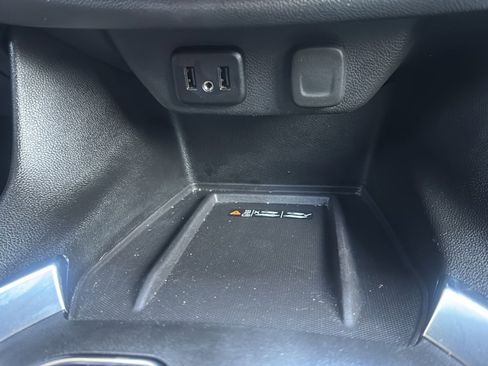 Used 2023 Chevrolet Traverse LT w/ Rear Camera Mirror Package AWD/4WD image 36