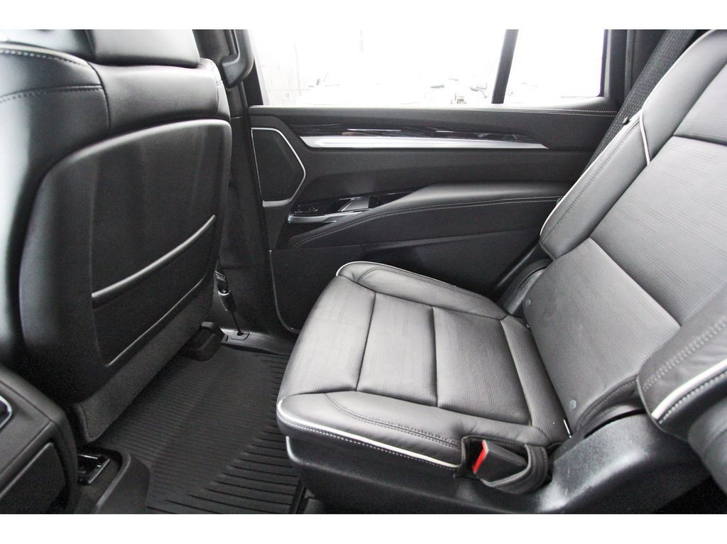 Used 2025 Cadillac Escalade Sport w/ LPO, Floor Liner Package RWD image 12