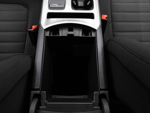 Used 2024 Ford Edge SEL w/ Convenience Package image 37