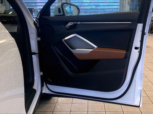 Certified 2024 Audi Q3 2.0T Premium image 23