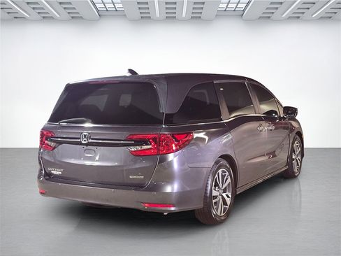 Used 2022 Honda Odyssey Touring image 4