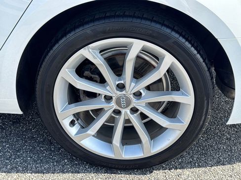 Used 2019 Audi A4 2.0T Premium w/ Convenience Package image 19
