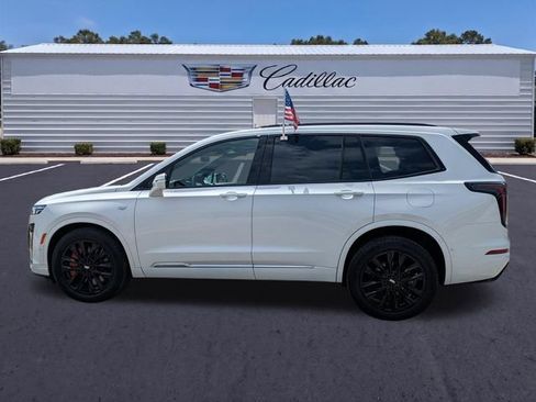 Certified 2024 Cadillac XT6 Sport w/ LPO, Blue Accent Package AWD/4WD image 7