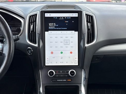 Used 2021 Ford Edge Titanium w/ Class II Trailer Tow Package image 25