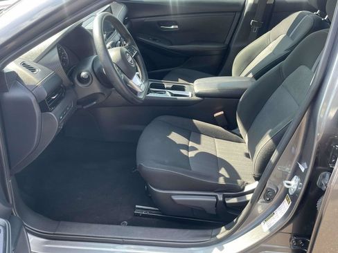 Used 2025 Nissan Sentra SV FWD image 13