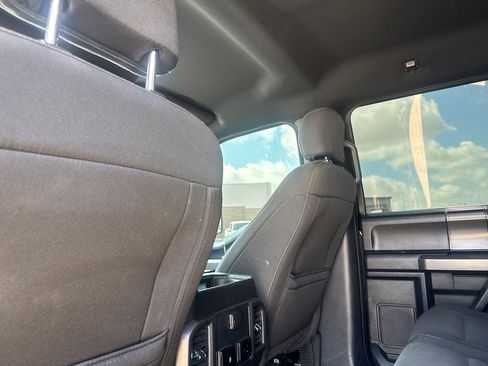 Used 2019 Ford F150 XLT w/ Equipment Group 302A Luxury AWD/4WD image 35