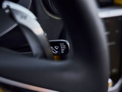 Used 2026 McLaren 750S Spider RWD image 58