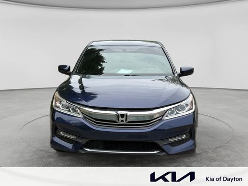 Used 2017 Honda Accord Sport image 2