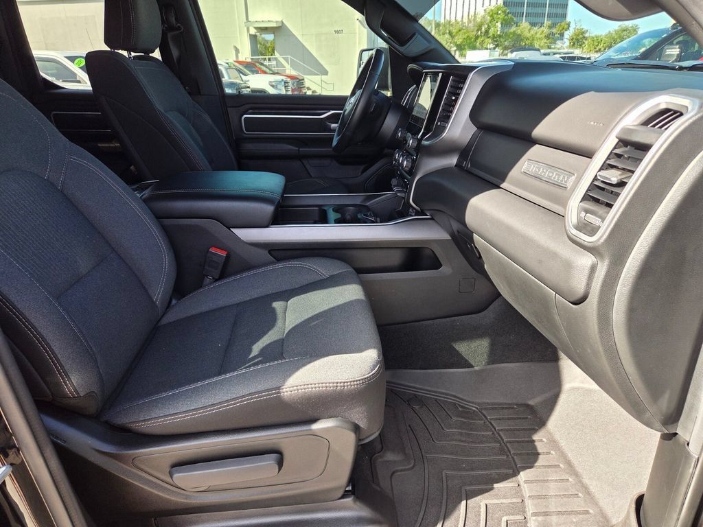 Used 2022 RAM 1500 Big Horn AWD/4WD image 17