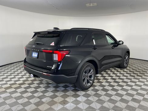 New 2026 Ford Explorer Active w/ Active Comfort Package AWD/4WD image 13