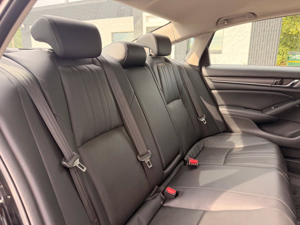 Used 2018 Honda Accord EX-L image 28