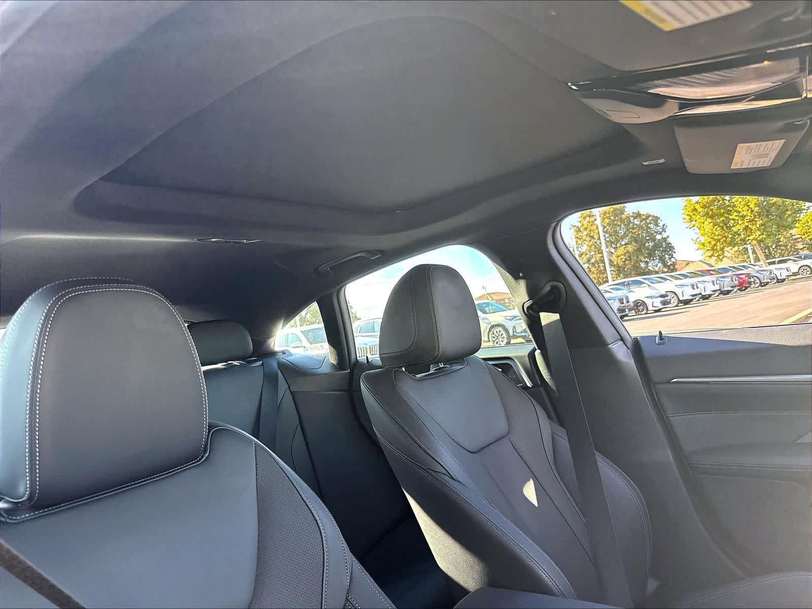 Used 2025 BMW i4 xDrive40i w/ Premium Package AWD/4WD image 28
