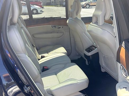 Used 2017 Volvo XC90 T6 Inscription image 9