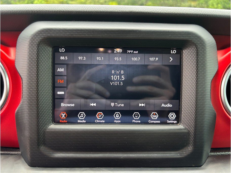 Used 2020 Jeep Gladiator Rubicon w/ LED Lighting Group AWD/4WD image 20
