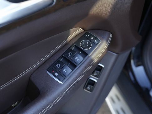 Used 2019 Mercedes-Benz GLS 450 4MATIC image 27