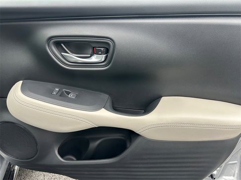 New 2026 Honda HR-V EX-L image 18