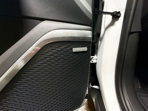 New 2026 GMC Acadia Elevation w/ Elevation Premium Package image 19