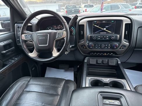 Used 2018 GMC Sierra 3500 Denali w/ Duramax Plus Package image 12