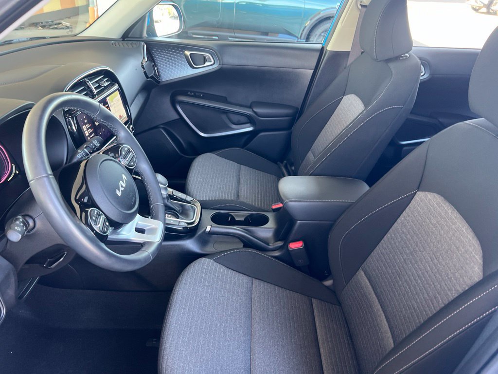 Certified 2024 Kia Soul EX FWD image 4