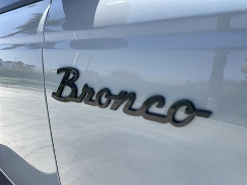 Used 2024 Ford Bronco Black Diamond AWD/4WD image 31