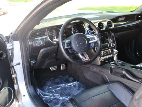 Used 2016 Ford Mustang GT Premium image 7